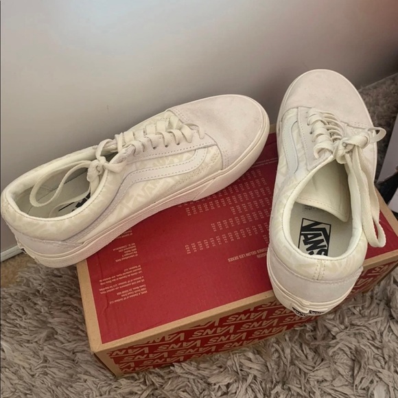 Women’s Vans Old Skool - Picture 5 of 5